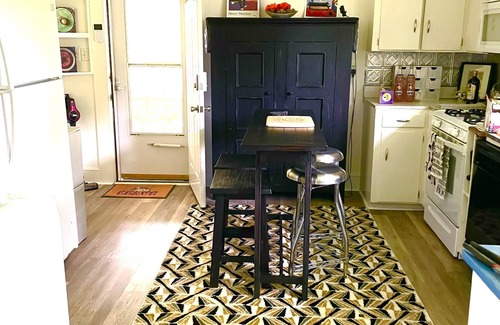 Woodfin Cottage | Asheville Convenience Cottage Charm - #Badkittycottage
