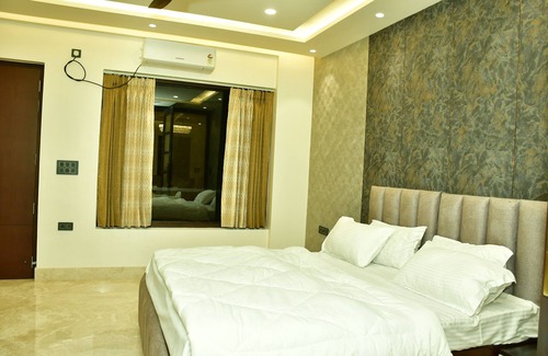 Greater Noida Hotel | Ashirwad Residency