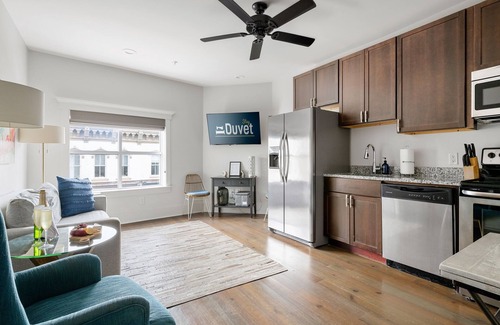 Downtown Charleston Apartment | Ashley Suite: Luxurious Retreat on King Street