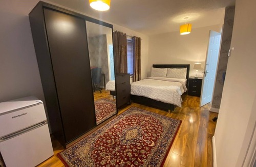 Milton Keynes House | Ashmina Guest House