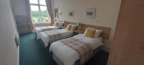 Lancaster Bed & Breakfast | Ashton Hall at Lancaster Golf Club