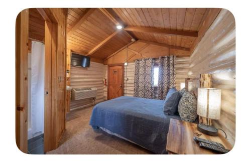 Ashton Hotel | Ashton Log Cabins