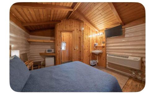 Ashton Hotel | Ashton Log Cabins