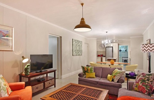 Century City Apartment | Ashton Park Luxury Apartment