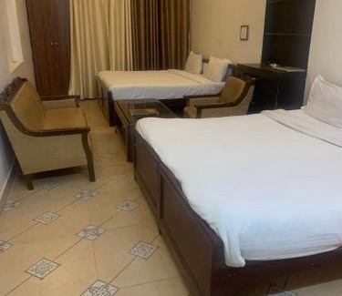 Delhi Hotel | Ashu Villa