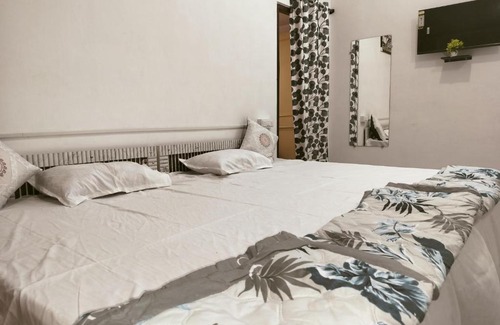 Ujjain House | Ashutosh Homestay and Hotels