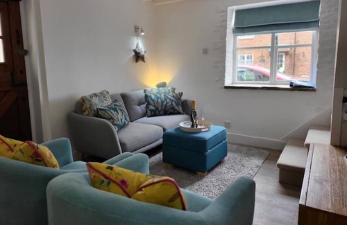 Bretforton Cottage | Ashwin Court Cottages Clara Cottage - Sleeps 4