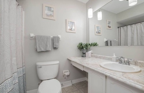 West Chester House | Ashwood Arbor 3 bedrooms 2 bath sleeps 8