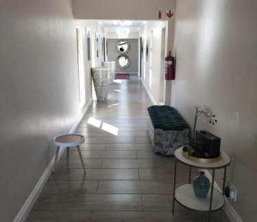 Universitas House | Ashwood The Ridge Boutique Hotel