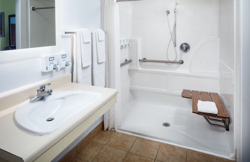 Hampton Hotel | Ashworth by the Sea