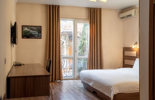 Bishkek Hotel | Asia Mountains