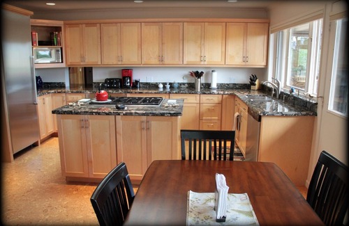 Ashland House | Asian Inspired Escape with View - Just 3 Miles from Downtown