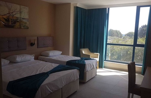 Avcilar Hotel | ASIM VE NURHAN KOCABIYIK OGRETMENEVI