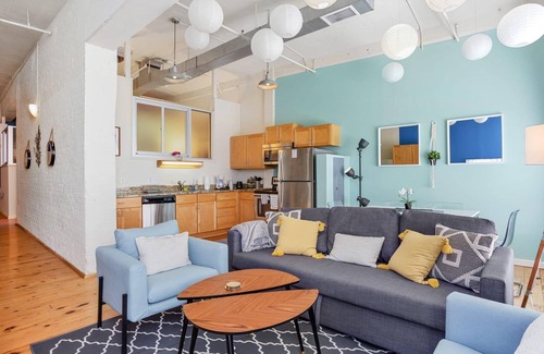 Downtown Apartment | ASK FOR Discount-city Center Walk Everywhere Wifi