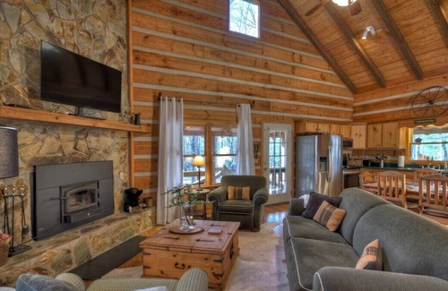 Dial Cabin | Aska Gypsy - Book 2 get 3rd night free!
