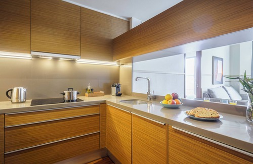 Barcelona Apartment | Aspasios Diagonal Art