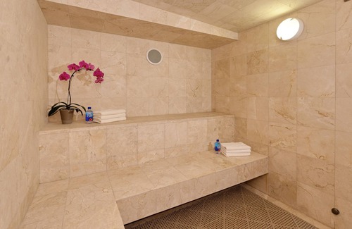 Aspen Condo | Aspen Alps Apartment #507 Home by RedAwning