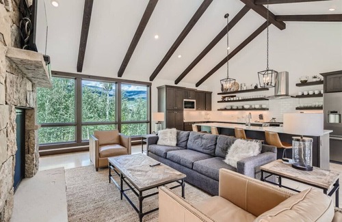 Silverthorne House | Aspen Peaks Overlook - Private Hot Tub & Fire Pit