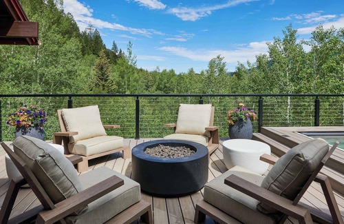 Aspen House | Aspen Retreat with All-New Renovation