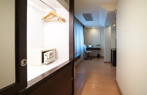 Ploenchit Hotel | Aspen Suites Hotel Sukhumvit 2 Bangkok