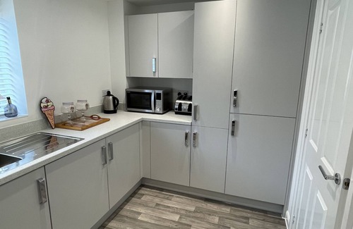 Hemel Hempstead House | Aspen Villa- Near London Harry Potter Studios