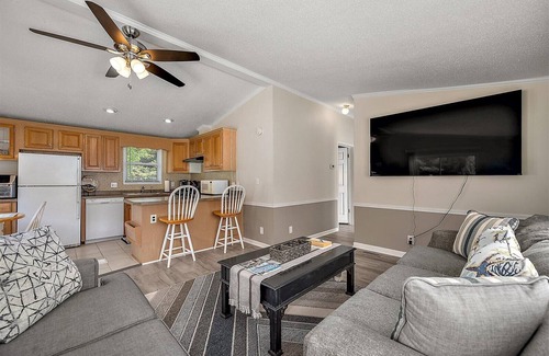 Assateague Pointe House | Assateague Pointe 2 br/1 ba 2 outdoor pools -WOC
