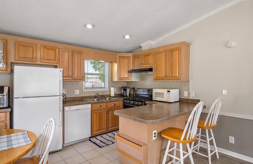 Assateague Pointe House | Assateague Pointe 2 br/1 ba 2 outdoor pools -WOC