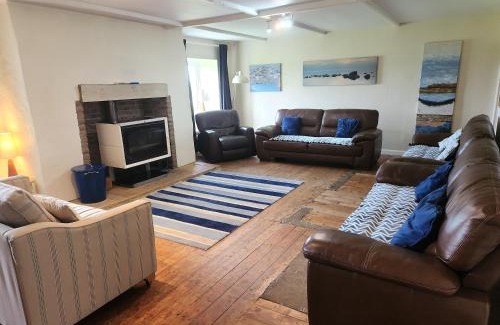 Cresswell House | Asta Cottage