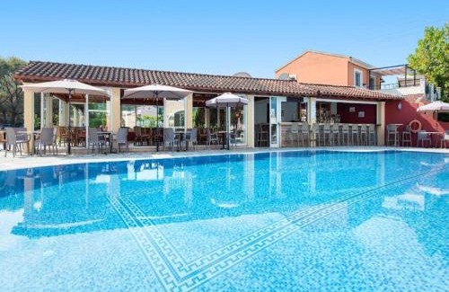 Acharavi Apartment | Asteraki Poolside Apartment by DadoVillas