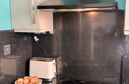 Swiss Cottage Apartment | Asthet London - Spacious 3-Bed Duplex Near City Center – Prime London Location