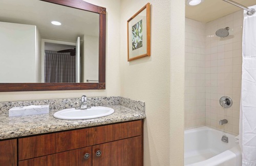 Wailua Hotel | Aston Islander on the Beach