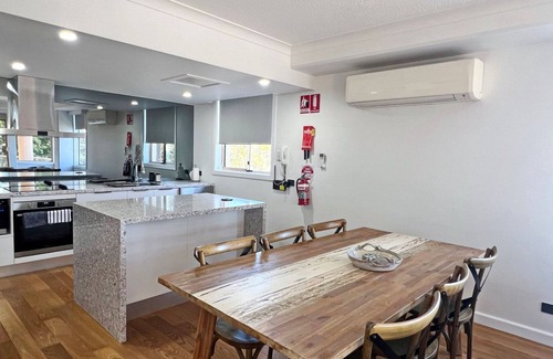 South West Rocks Apartment | Astor Apartment 1. High end, three bedroom apartment with water views