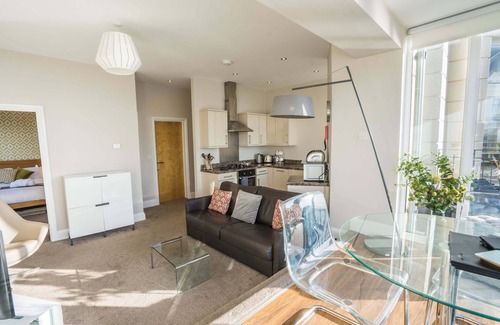 Torquay City Centre Apartment | Astor House