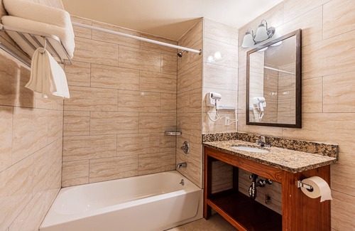 Queens Hotel | Astoria Inn LaGuardia hotel