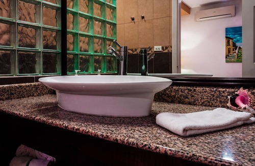 Boca Corona Condo | ASTOUNDING OCEANFRONT ONE BEDROOM APARTMENT - TRITON SUITE