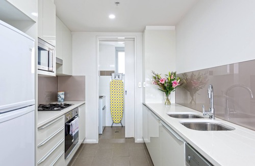 North Sydney Apartment | Astra Apartments Miller Street