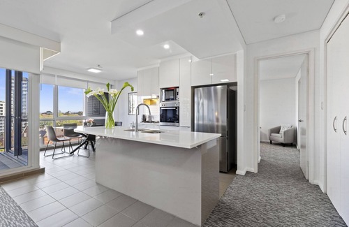North Sydney Apartment | Astra Apartments Miller Street