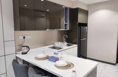 Golden Triangle Apartment | ASTRA At 8 Kia Peng Suites
