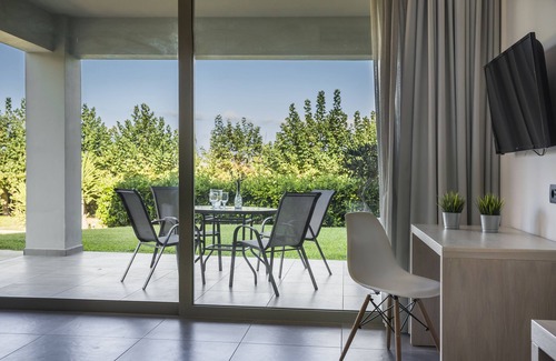Sarlata Apartment | Astra Village Hotel Suites