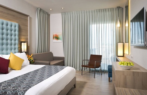 Eilat Hotel | Astral Village