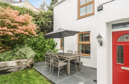 Lostwithiel House | Astrantia Cottage
