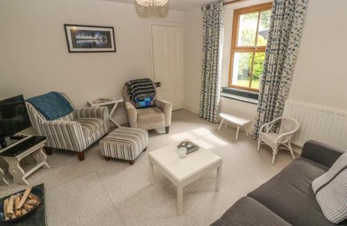 Lostwithiel House | Astrantia Cottage