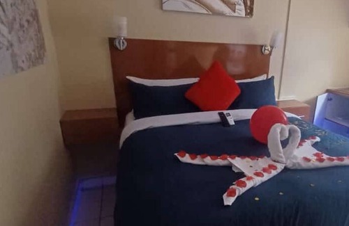 Pretoria House | AT BLACK WOOD GUEST HOUSE