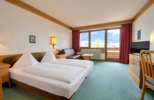 Bruck an der Grossglocknerstrasse Hotel | Hotel ∙ 2 guests