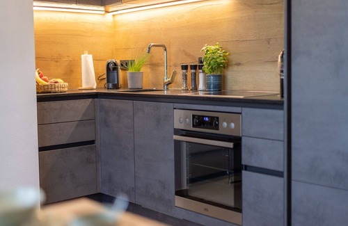Bruck an der Grossglocknerstrasse Apartment | Beautiful apartment for 4 guests with WIFI, TV, terrace, pets allowed, panoramic view and parking