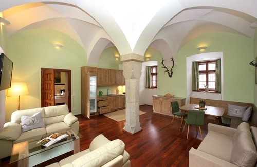 Bruck an der Grossglocknerstrasse Apartment | Schloss Fischhorn am See