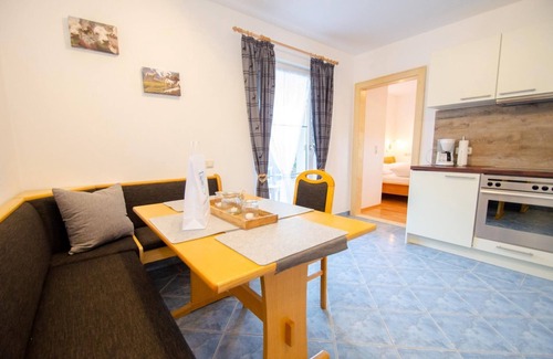 Bruck an der Grossglocknerstrasse Apartment | Panorama Apartments Bruck TOP 2