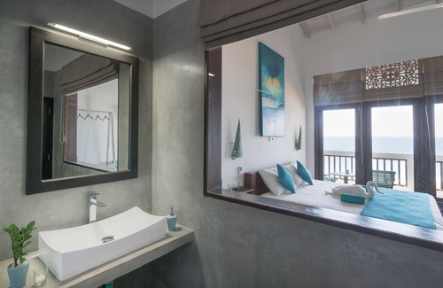 Thiranagama Hotel | At Ease Beach Hotel