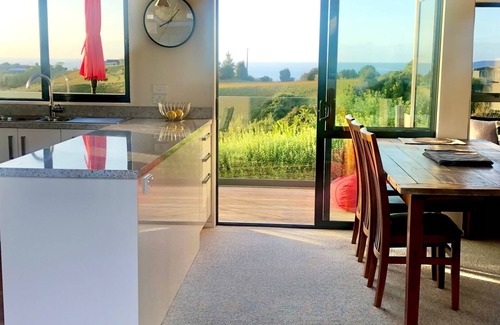 Kaiteriteri House | At Sea and Forest Views you will have beautiful views of both Little Kaiteriteri and the inland rang