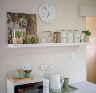 Malmesbury Apartment | At Skemer